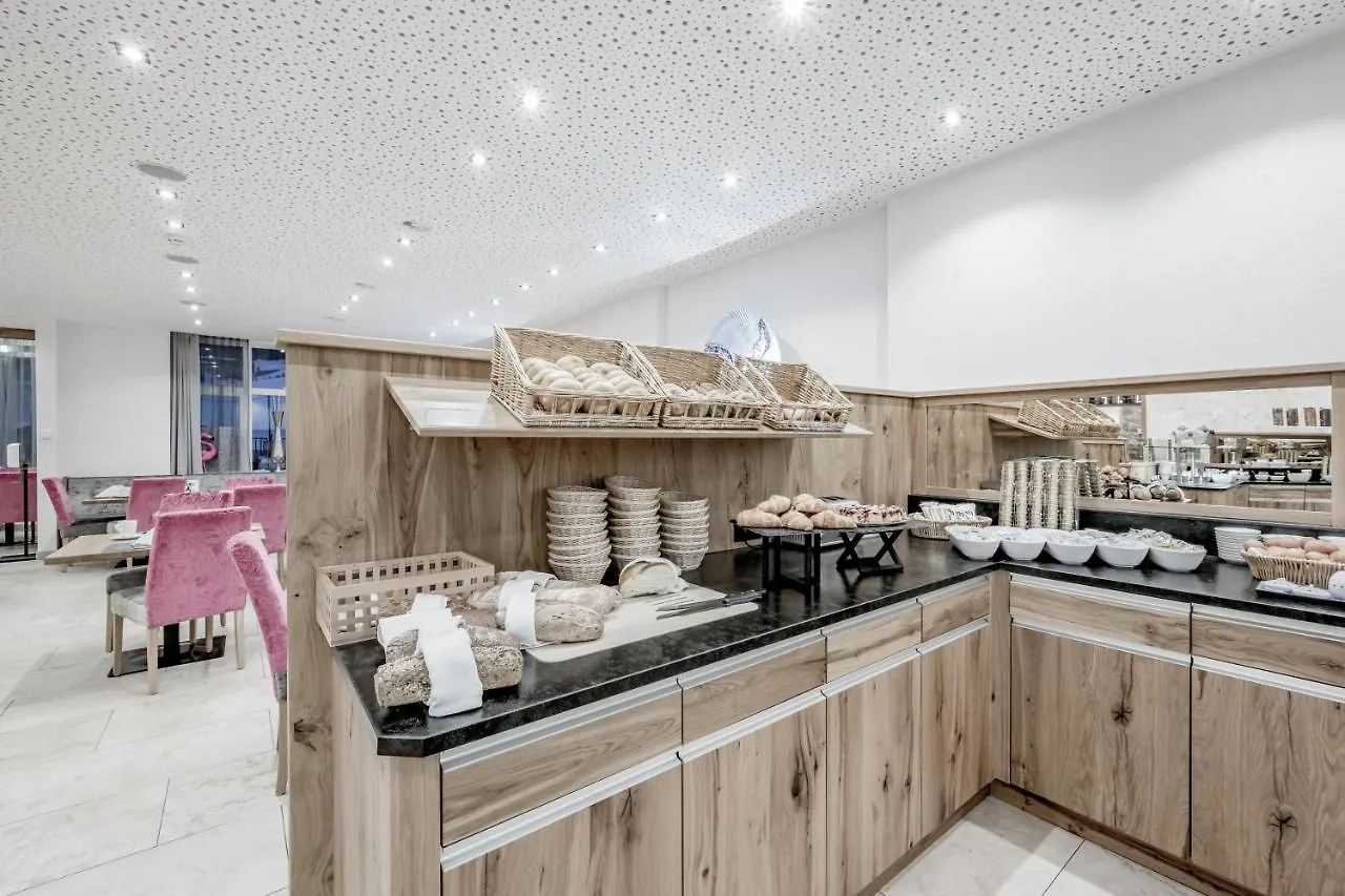 Hotel Garni Christine Ischgl