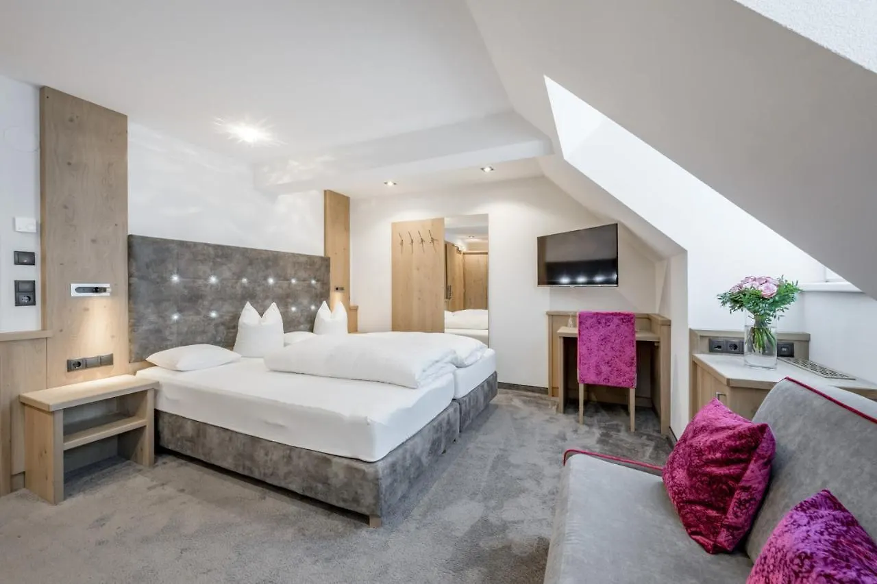 Hotel Garni Christine Ischgl