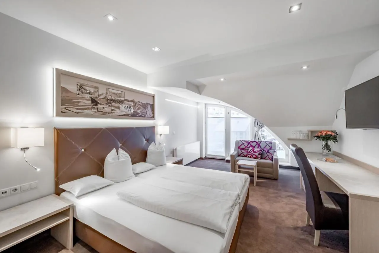 Hotel Garni Christine Ischgl