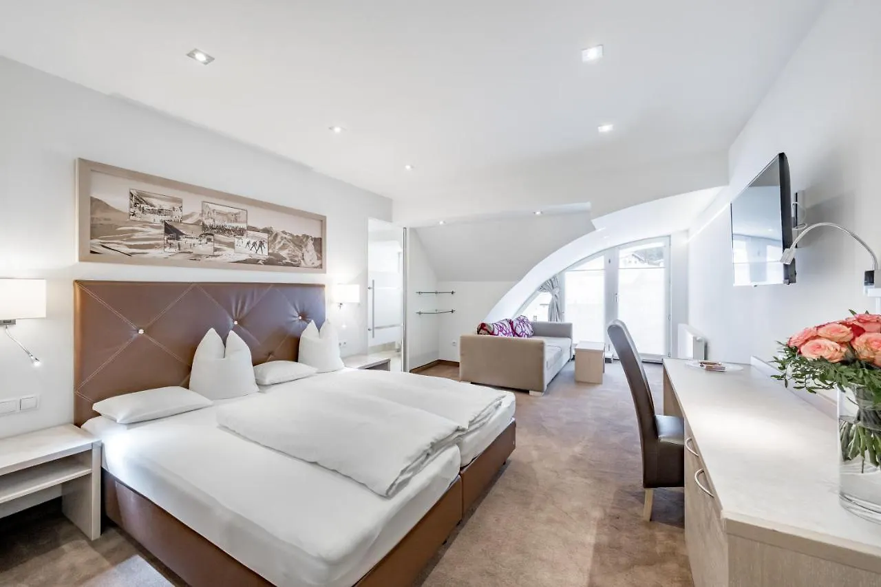 Hotel Garni Christine Ischgl