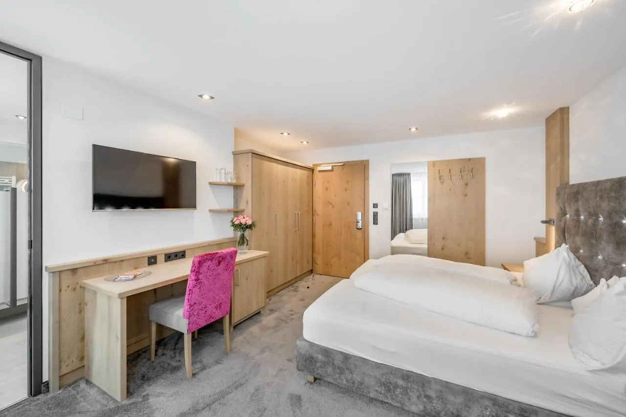 Hotel Garni Christine Ischgl