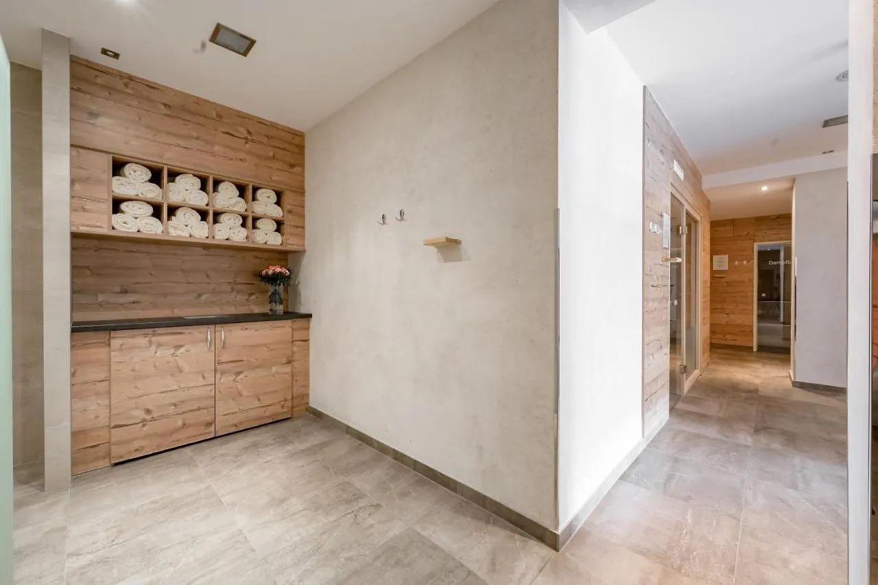 Hotel Garni Christine Ischgl