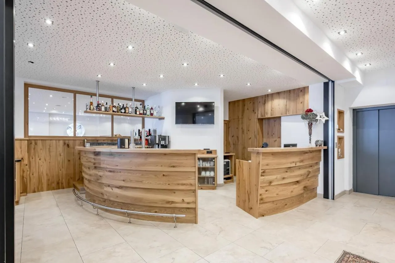 Hotel Garni Christine Ischgl